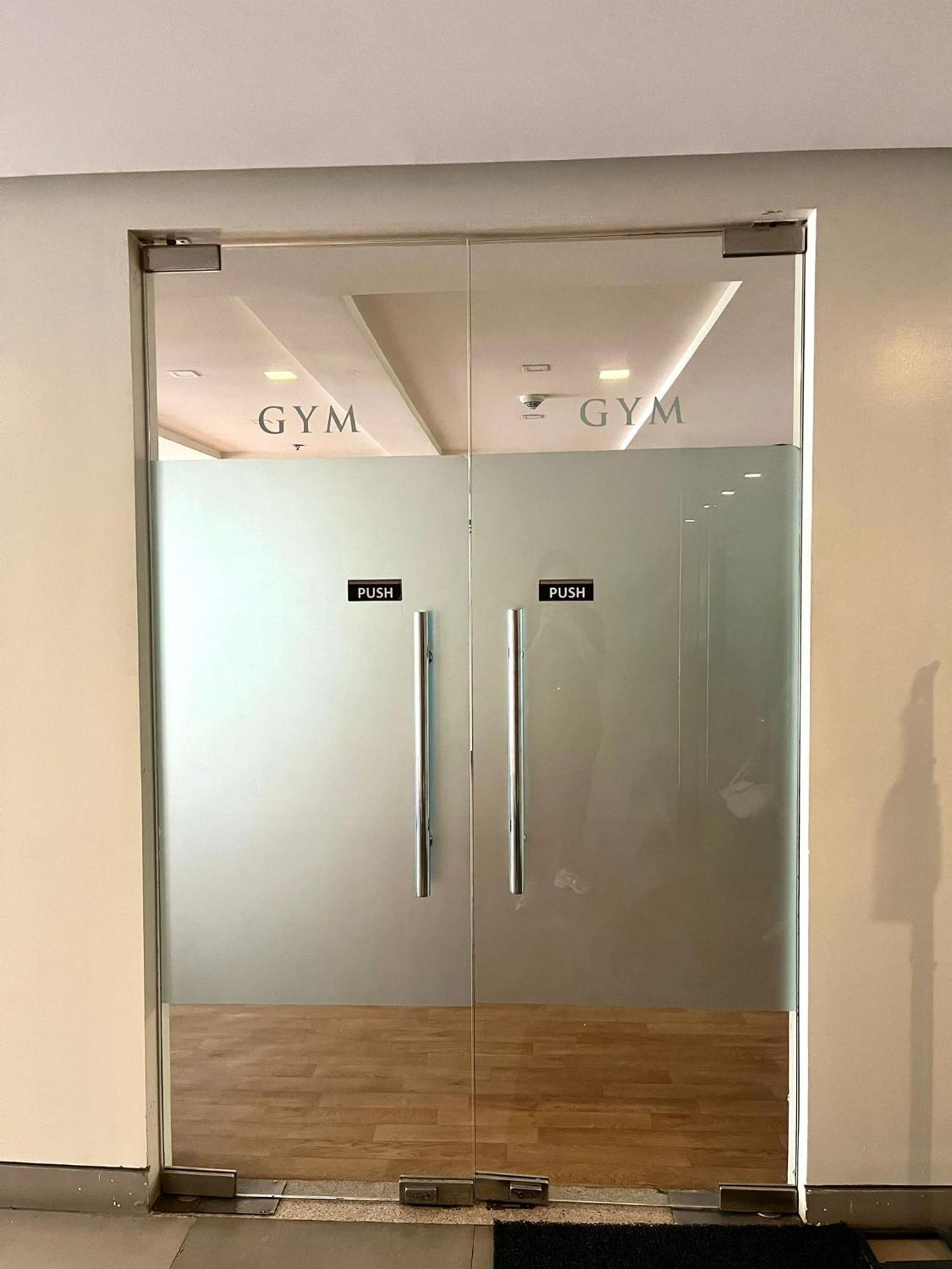Studio At 81 Newport Boulevard Near Naia With Free Access To All Amenities Up To 2 Pax Маніла Екстер'єр фото