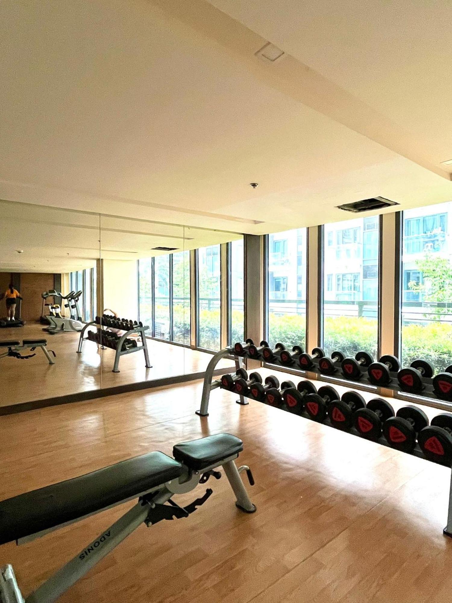 Studio At 81 Newport Boulevard Near Naia With Free Access To All Amenities Up To 2 Pax Маніла Екстер'єр фото